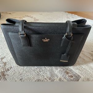 Kate Spade Cameron Street Zooey Purse in black. Used only few times, like new.